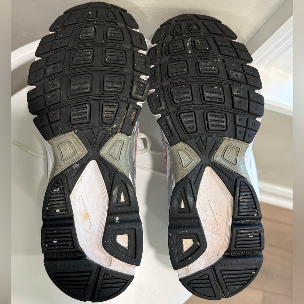 Nike Initiator Running Sneakers Women’s Shoe 8 - Picture 5 of 10